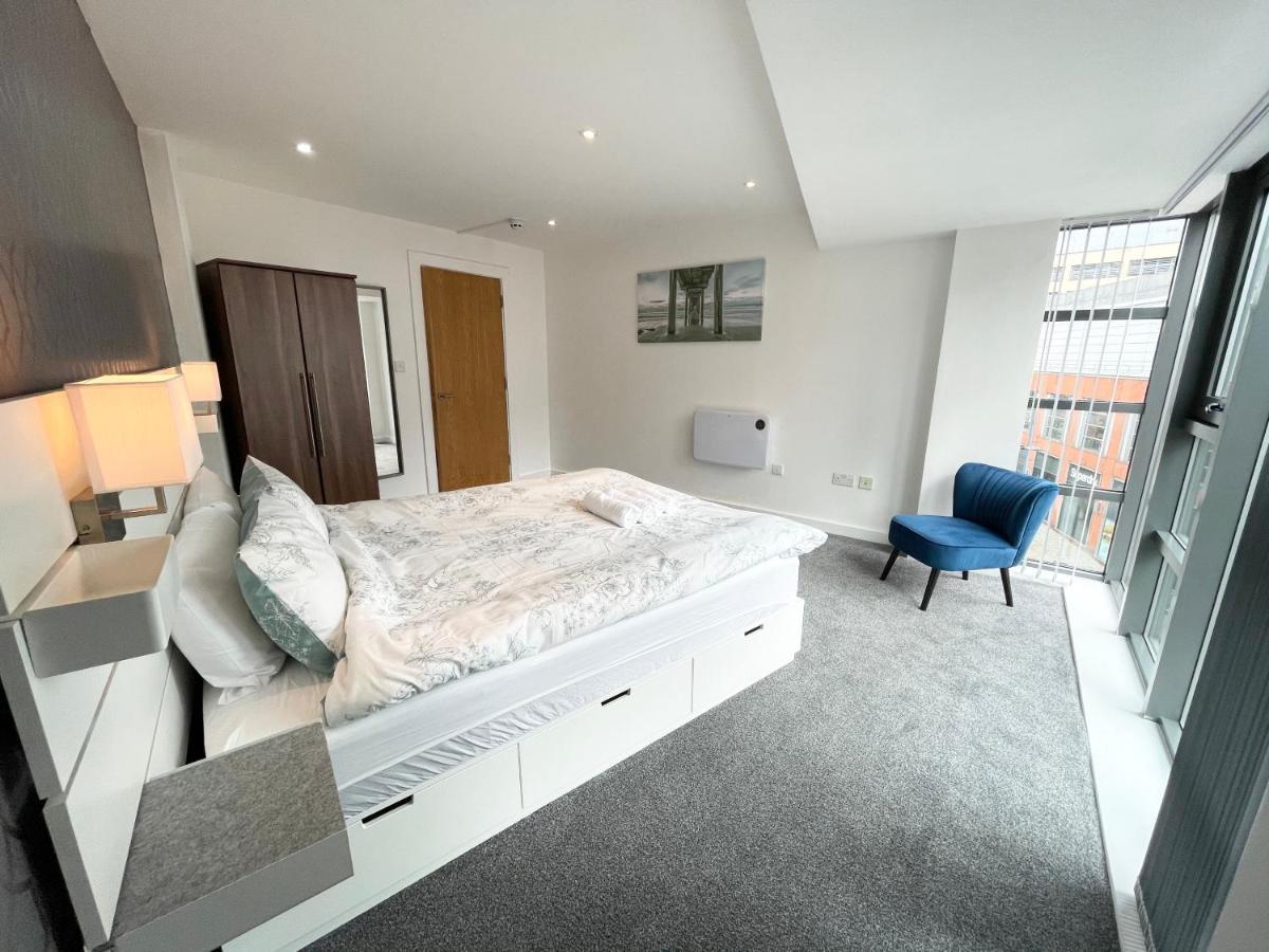 Апартаменти The Works-Fresh 2Bed In Centre, Opposite Arndale. Манчестер Екстер'єр фото